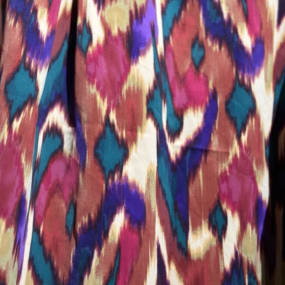 Colorful Abstract Patterned Blouse - Picture 8 of 9